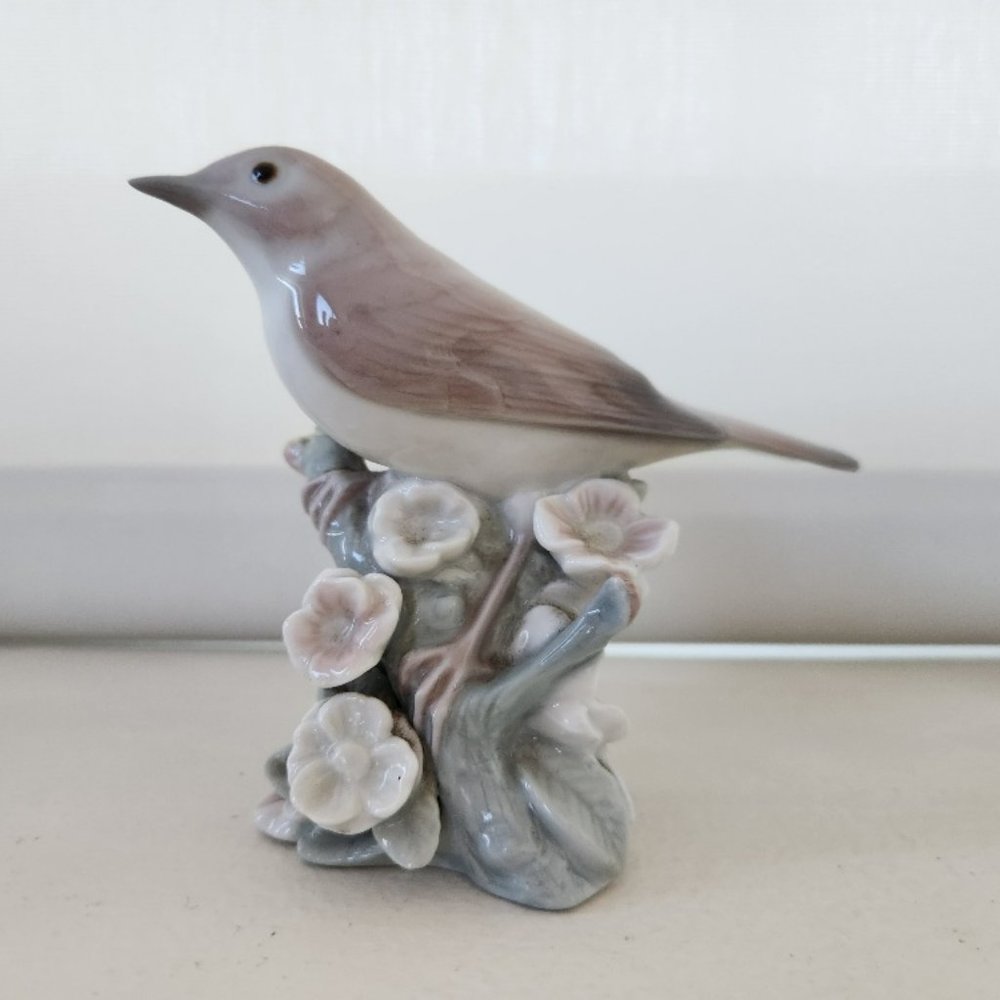 Lladro Porcelain Nightingale Bird on Branch